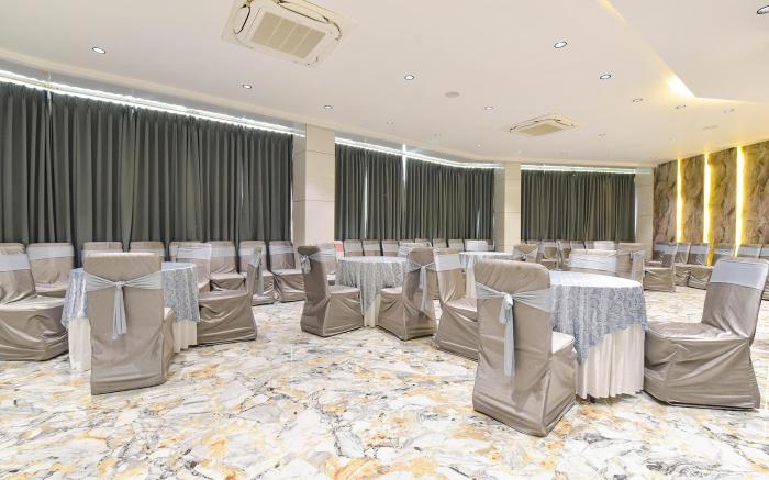 FabHotel Prime The Grey Circle