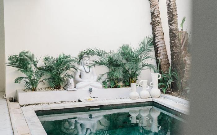 Modern 3BR Villa, 4min to Double Six Beach + Pool