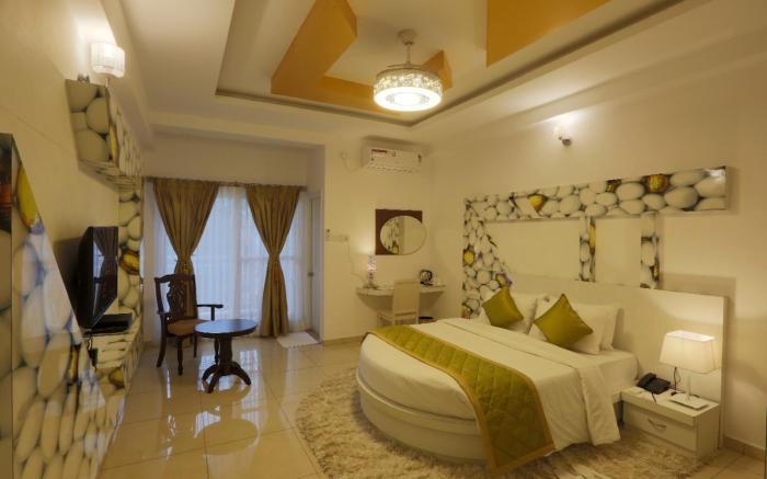 Premier Suites Business Hotel