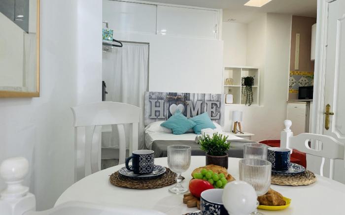 Estudio Playazo Jimena by At Home Costa del Sol