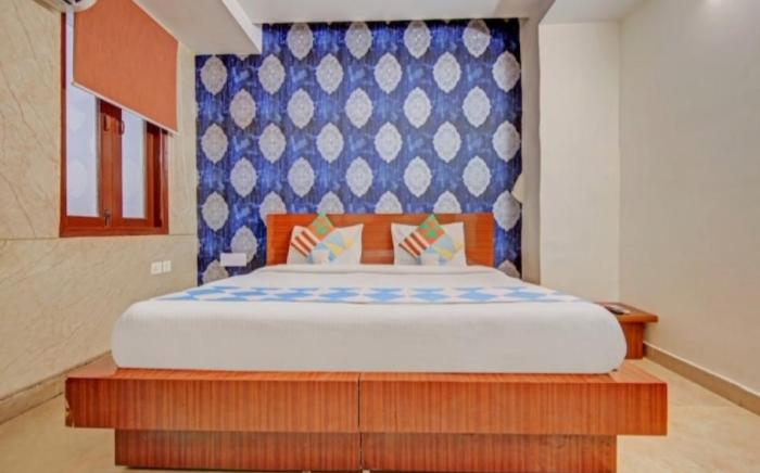 Amaira Hotels & Banquet (Near Vaishali Metro Station)