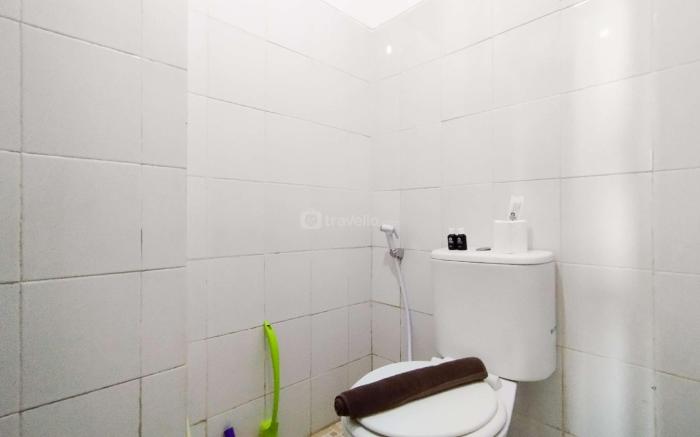 Strategic & Nice Studio Suites @Metro By Travelio