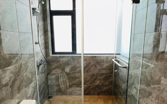 Cosmopolis 3BR unit at R&F Princess by ANJU