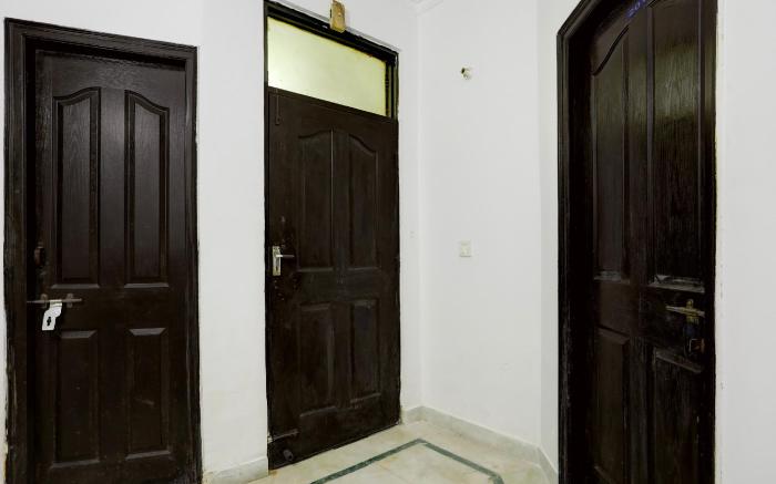 Hotel O Aura Stay