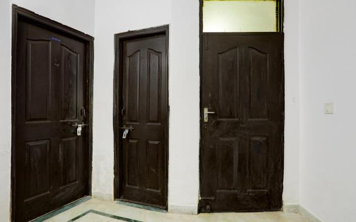Hotel O Aura Stay