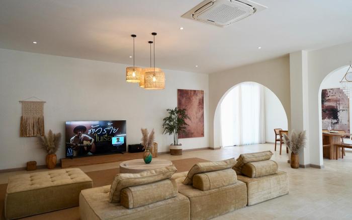 MaShang Holiday villas 马上假日中天海滩5卧泳池别墅