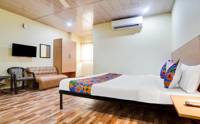FabExpress Reena Residency