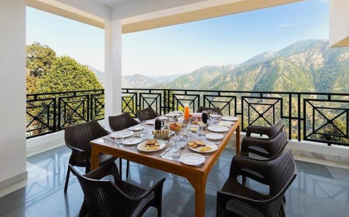 Lion's Den Estate 7 BD Ramgarh serviced Villa, BBQ