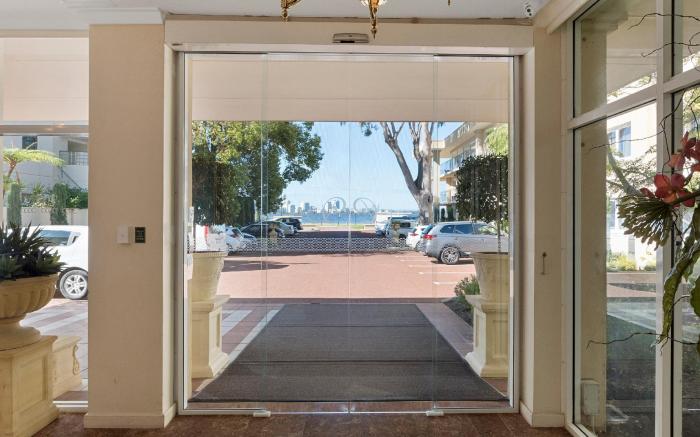 The Peninsula Riverside Serviced Apartments