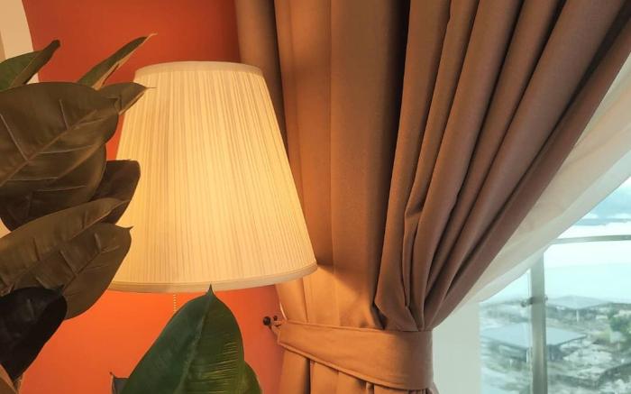 轻奢风休闲套房三卧三卫6-12人适合家庭入住@金海湾Danga Bay YIJIA Homestay
