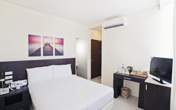 Ocean Suites Bohol Boutique Hotel