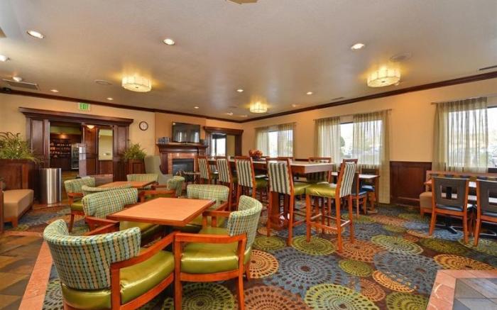 Holiday Inn Express Portland SE - Clackamas Area By IHG