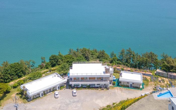 yeosu rebeu ocean view pension