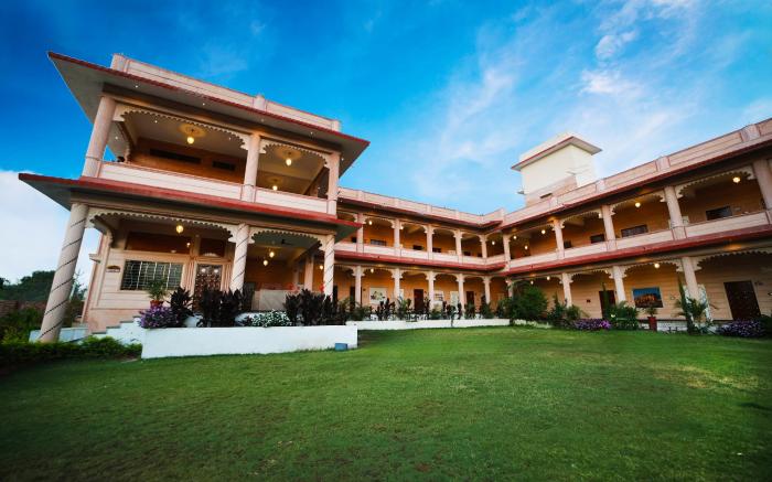 Jai niwas Palace