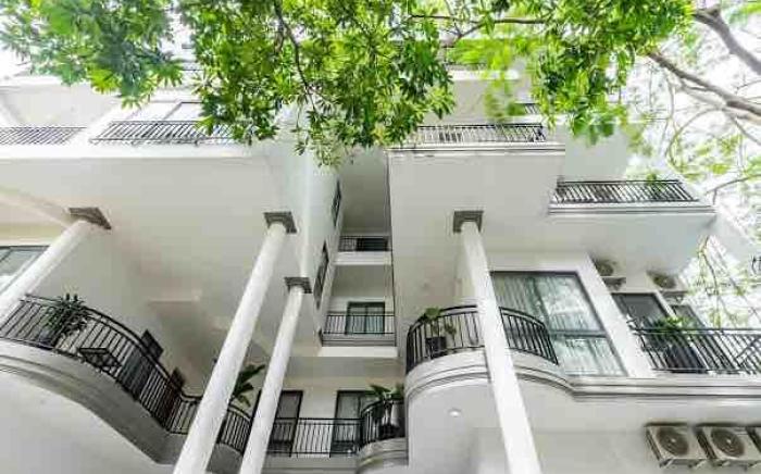 MODERN SERVICED SKY CENTER