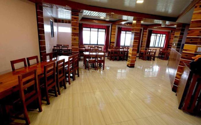 FRIX HOMESTAY and RESTAURANT
