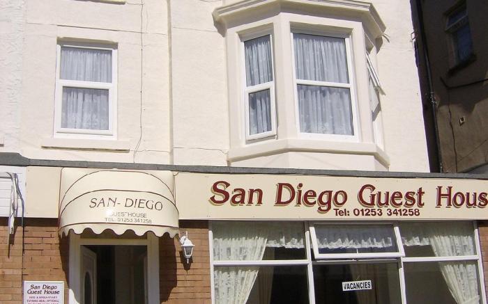 San Diego Guest House near Pleasure Beach