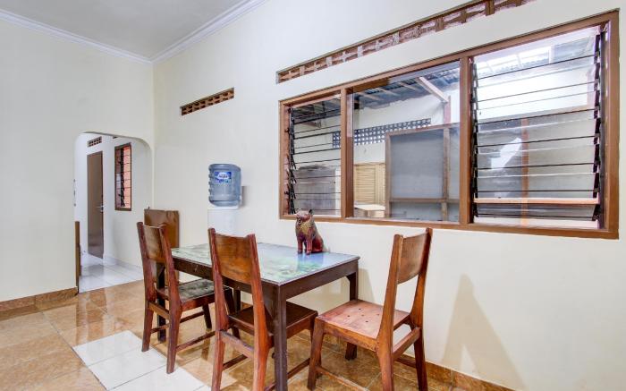 SPOT ON 93917 Homestay Adreena Syariah