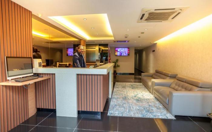 Alaxis Hotel