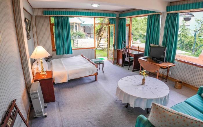 Nalagarh OutHouse by EdenHomes
