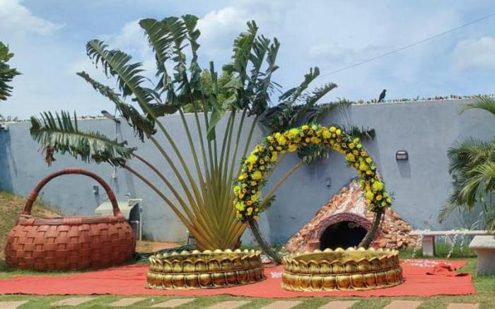 ECR Beach Villa- R&B