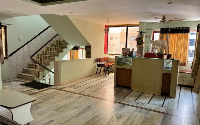 Hotel Pushpa Inn