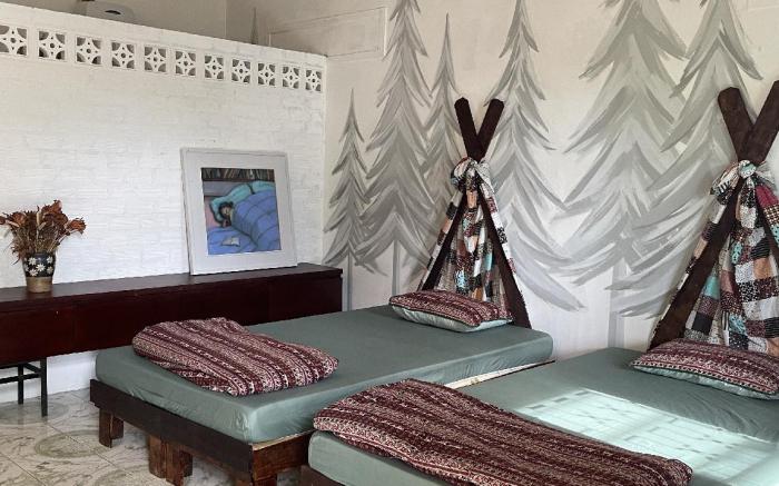 Cọ Cùn Homestay/ Handmade/ Paintings (single beds)