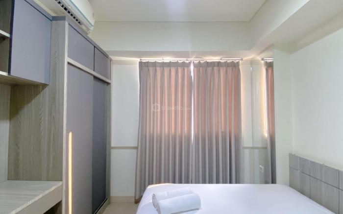 WellFurnished 2BR Meikarta Apartment By Travelio