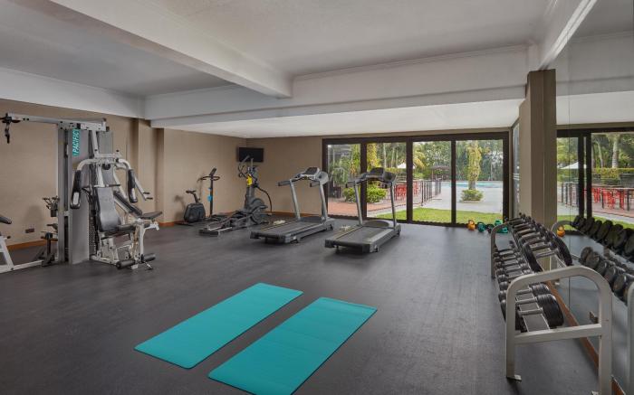 Holiday Inn and Suites Batangas Limapark By IHG