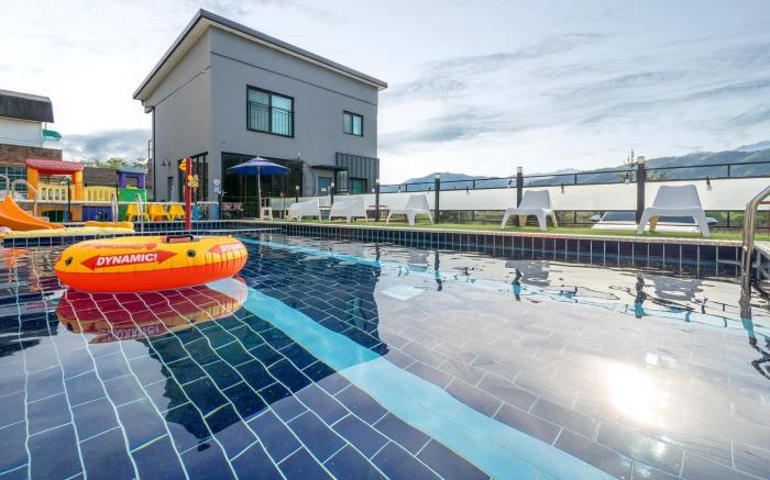 Gapyeong Ttonggangaji Kids Poolvilla