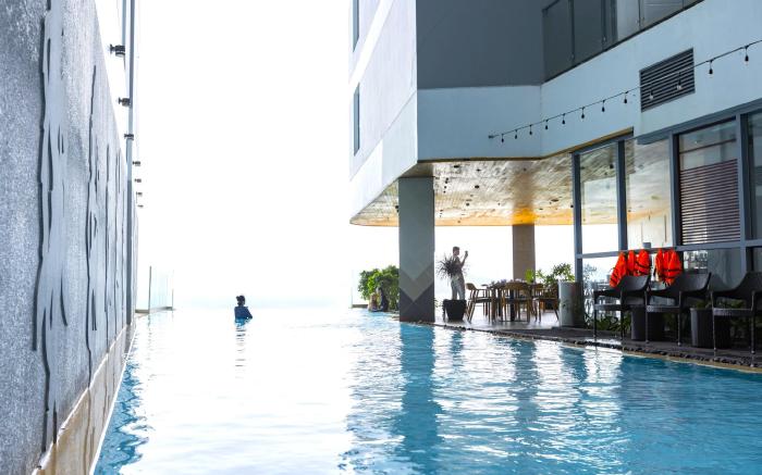 LYN Panorama Beachfront Studio