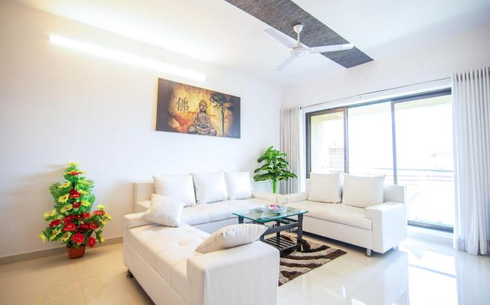 Delightfully Designed 3 BHK Apartment - Santacruz