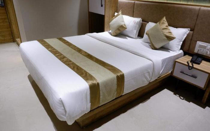 HOTEL AMBER PARAMOUNT