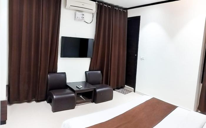 THE WIND CROSS HOTEL