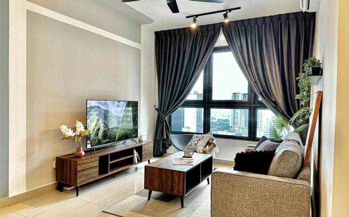 MV 3B6P KLView Modern Sunway Velocity MRT longstay