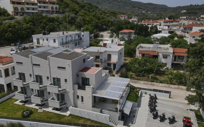 Niso Skiathos