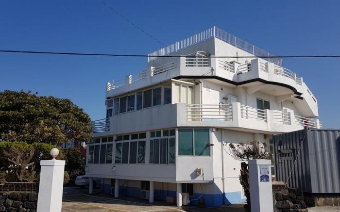 Jeju Viento Gimnyeong Pension