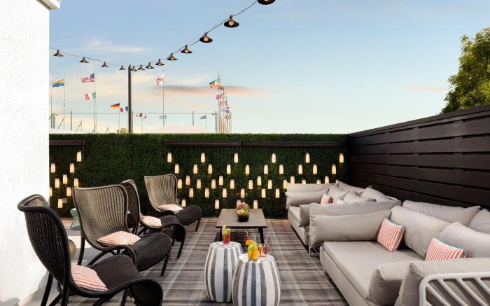 Le Parc at Melrose