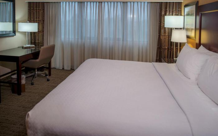 Crowne Plaza Hotel St. Louis Airport By IHG