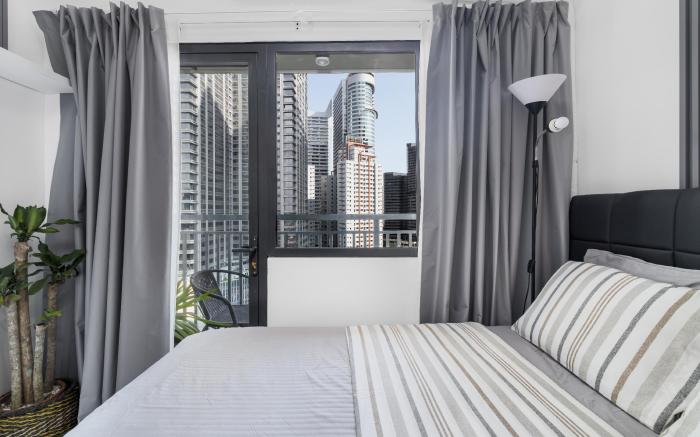 Jenny's Suite Cozy 1BR w/ Balcony @ Lush Residence