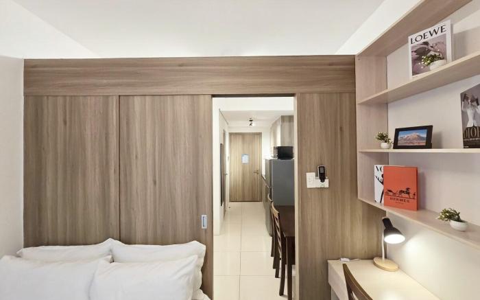 Condotel 1BR Unit w/ Balcony FAME Residences #FM13