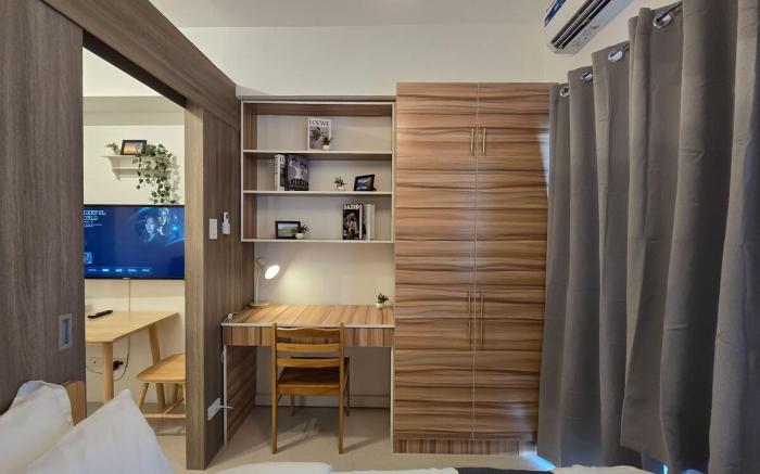 Condotel 1BR Unit w/ Balcony FAME Residences #FM14