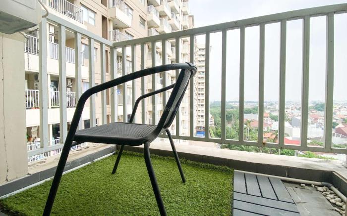 Minimalist 1BR Belmont Residence Puri By Travelio