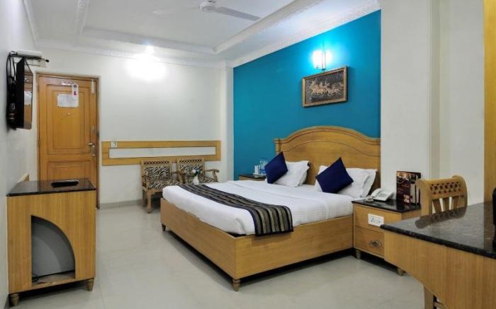 Hotel Maharaja Residency