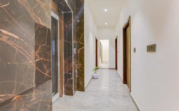 Hotel O HG Residency