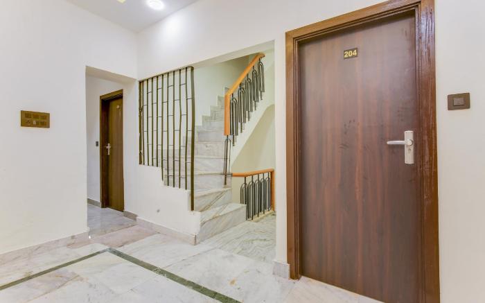 Hotel O HG Residency