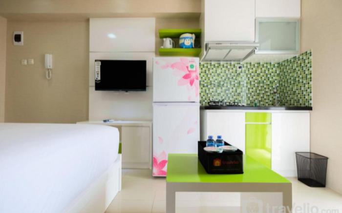 Modern Studio Bassura City Apartment By Travelio