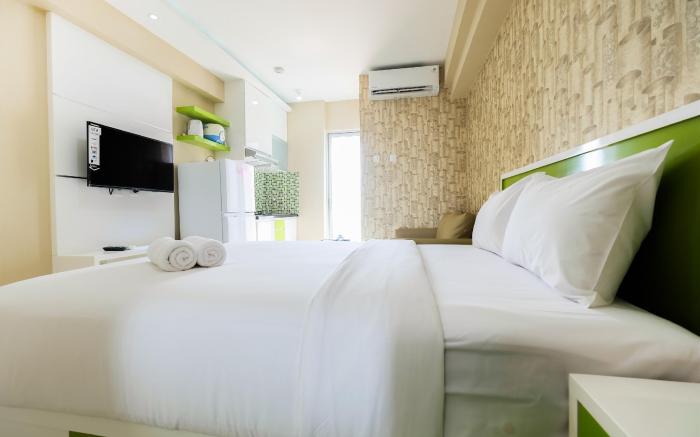 Modern & Minimalist Studio Bassura Apt By Travelio