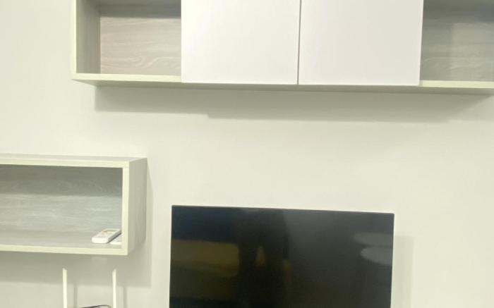Spacious 1 Bedroom Unit in Centrio Tower