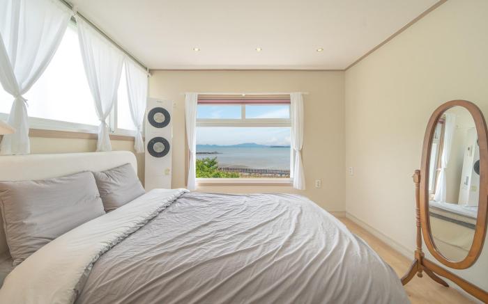 yeosu canada meo  village pet pension